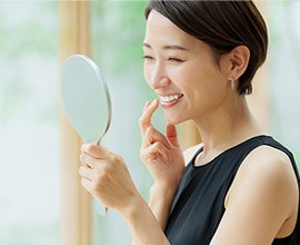 咬筋の緊張緩和による小顔効果